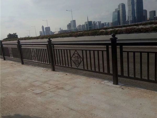 河道護欄