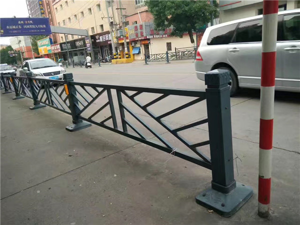 道路護欄